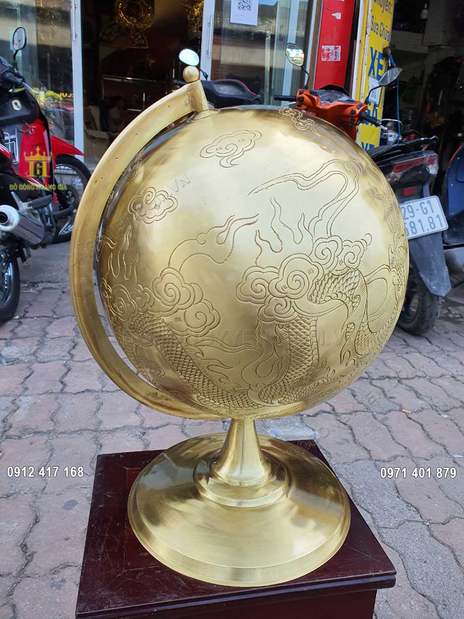 Khi được đặt tại phương vị th&iacute;ch hợp, vật phẩm c&ograve;n gi&uacute;p xua đuổi điềm xấu, mang lại b&igrave;nh an cho gia đ&igrave;nh gia chủ